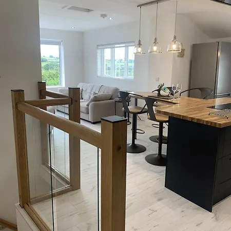 Luxury Cottage, Views Of The Lakes With Hot Tub Ferienhaus